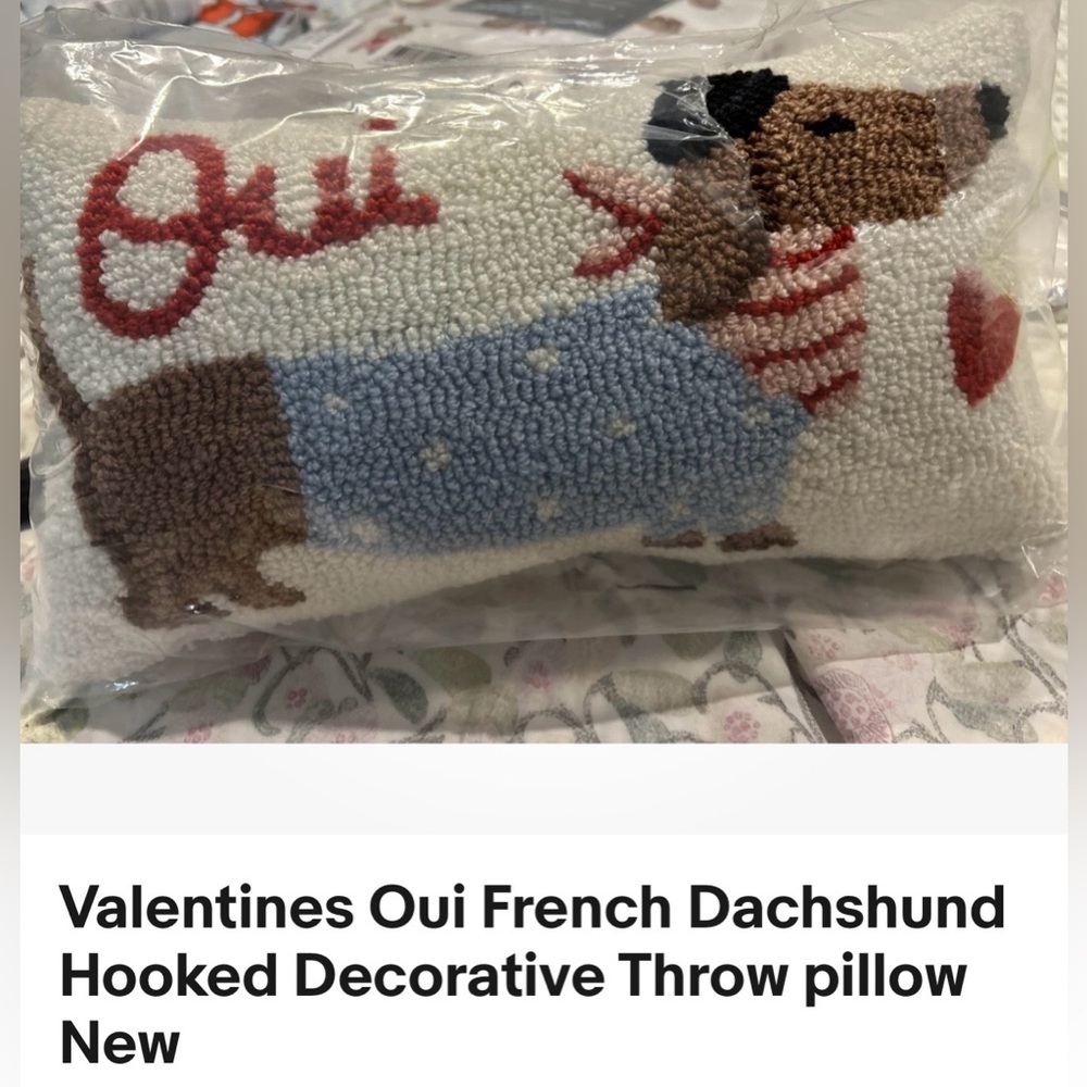 Adorable Dachshund pillow perfect for lovers of all things French, birthdays,etc - Picture 8 of 8